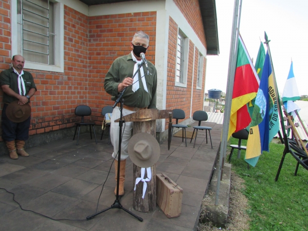 Abertura das Comemorações da Semana Farroupilha em Pinhal Grande é Recheada de Cultura e Tradição Abertura das Comemorações da Semana Farroupilha em Pinhal Grande é Recheada de Cultura e Tradição