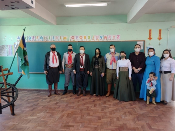 Sancionada Lei que Inclui Conteúdo Sobre Cultura Tradicionalista nas Escolas da Rede Municipal de Pinhal Grande Sancionada Lei que Inclui Conteúdo Sobre Cultura Tradicionalista nas Escolas da Rede Municipal de Pinhal Grande