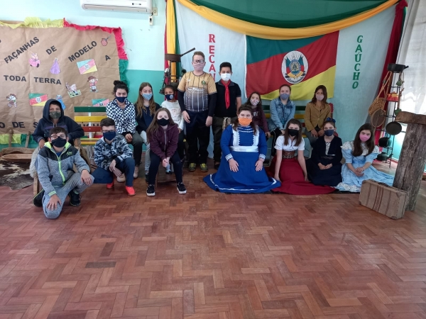 Sancionada Lei que Inclui Conteúdo Sobre Cultura Tradicionalista nas Escolas da Rede Municipal de Pinhal Grande Sancionada Lei que Inclui Conteúdo Sobre Cultura Tradicionalista nas Escolas da Rede Municipal de Pinhal Grande
