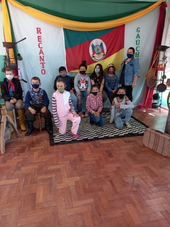Sancionada Lei que Inclui Conteúdo Sobre Cultura Tradicionalista nas Escolas da Rede Municipal de Pinhal Grande Sancionada Lei que Inclui Conteúdo Sobre Cultura Tradicionalista nas Escolas da Rede Municipal de Pinhal Grande