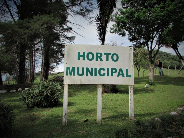 Secretaria de Agricultura Realiza Dia de Campo com Demonstrações de Atividades e Ações de Revitalização do Horto Municipal Secretaria de Agricultura Realiza Dia de Campo com Demonstrações de Atividades e Ações de Revitalização do Horto Municipal