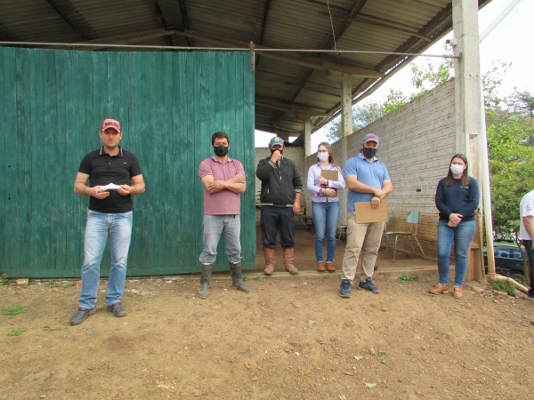 Secretaria de Agricultura Realiza Dia de Campo com Demonstrações de Atividades e Ações de Revitalização do Horto Municipal Secretaria de Agricultura Realiza Dia de Campo com Demonstrações de Atividades e Ações de Revitalização do Horto Municipal