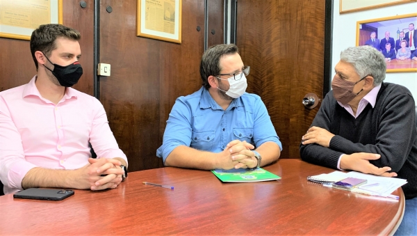 Prefeito e Assessor Jurídico Cumpre agenda na Capital Prefeito e Assessor Jurídico Cumpre agenda na Capital