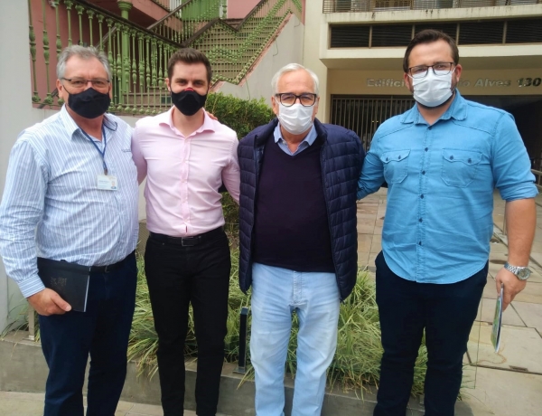 Prefeito e Assessor Jurídico Cumpre agenda na Capital Prefeito e Assessor Jurídico Cumpre agenda na Capital