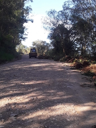 Secretaria de Obras Trabalha na Melhoria das Estradas do Município após Período Chuvoso Secretaria de Obras Trabalha na Melhoria das Estradas do Município após Período Chuvoso