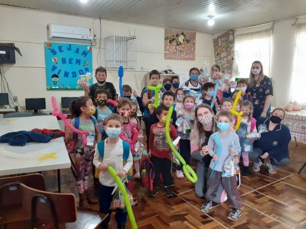 EMEF Juraci Edler Realiza Programações Especiais Para a Semana da Criança e Dia do Professor EMEF Juraci Edler Realiza Programações Especiais Para a Semana da Criança e Dia do Professor