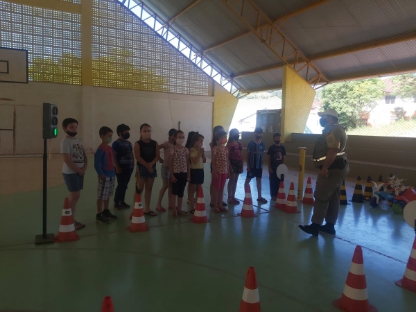 O Mês das Crianças foi Marcado por Muita Diversão e Aprendizado na EMEF José Rubin Filho O Mês das Crianças foi Marcado por Muita Diversão e Aprendizado na EMEF José Rubin Filho