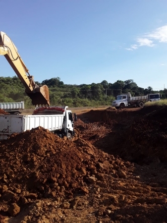 Secretaria Municipal de Obras de Pinhal Grande Mantém os Trabalhos de Melhoria Das Estradas Mesmo com Falta de Umidade no Solo Secretaria Municipal de Obras de Pinhal Grande Mantém os Trabalhos de Melhoria Das Estradas Mesmo com Falta de Umidade no Solo
