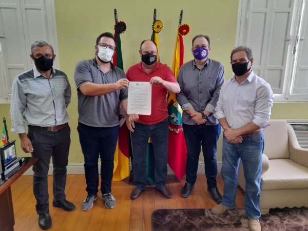 Parceria Entre as Cidades de Júlio de Castilhos, Tupanciretã, Pinhal Grande, Ivorá e Quevedos Busca Viabilizar Implantação de Corpo de Bombeiros Militar No Municipio Castilhense Parceria Entre as Cidades de Júlio de Castilhos, Tupanciretã, Pinhal Grande, Ivorá e Quevedos Busca Viabilizar Implantação de Corpo de Bombeiros Militar No Municipio Castilhense