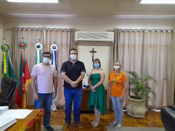 Município de Pinhal Grande Passa a Contar Com Mais Um Médico na Unidade Básica de Saúde Município de Pinhal Grande Passa a Contar Com Mais Um Médico na Unidade Básica de Saúde