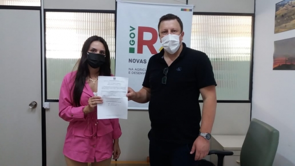 Pinhal Grande Recebe Veículo Através de doação da Secretaria de Agricultura do Estado Pinhal Grande Recebe Veículo Através de doação da Secretaria de Agricultura do Estado