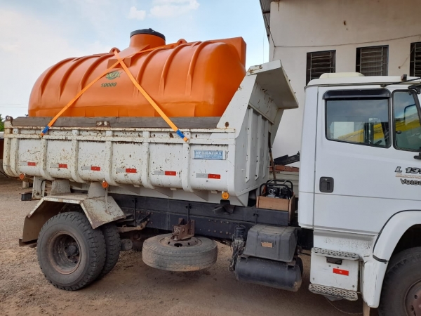 Prefeitura de Pinhal Grande Adquire Tanque de 10Mil Litros Para Transporte de Água Potável as Famílias Atingidas Pela Estiagem no Município Prefeitura de Pinhal Grande Adquire Tanque de 10Mil Litros Para Transporte de Água Potável as Famílias Atingidas Pela Estiagem no Município