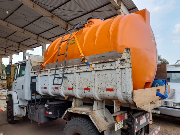 Prefeitura de Pinhal Grande Adquire Tanque de 10Mil Litros Para Transporte de Água Potável as Famílias Atingidas Pela Estiagem no Município Prefeitura de Pinhal Grande Adquire Tanque de 10Mil Litros Para Transporte de Água Potável as Famílias Atingidas Pela Estiagem no Município