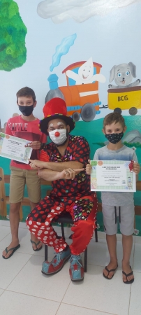 Município de Pinhal Grande Avança na Imunização Infantil Contra a COVID-19 e conta com Brinquedos e Personagens Para Estimular as Crianças a Se Vacinarem Município de Pinhal Grande Avança na Imunização Infantil Contra a COVID-19 e conta com Brinquedos e Personagens Para Estimular as Crianças a Se Vacinarem