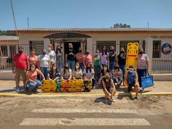 Secretaria de Educação de Pinhal Grande Realiza Capacitação de Segurança em Ambiente Escolar Para Equipe de Professores e Se Torna a Primeira Cidade do Estado a Receber o Curso a Cumprir a Exigência da Lei Lucass Secretaria de Educação de Pinhal Grande Realiza Capacitação de Segurança em Ambiente Escolar Para Equipe de Professores e Se Torna a Primeira Cidade do Estado a Receber o Curso a Cumprir a Exigência da Lei Lucass