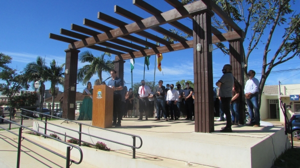 Abertura Oficial Das Comemorações do 30º Aniversário de Emancipação Político Administrativo de Pinhal Grande é Marcado Pela Entrega de Dois Novos Tratores ao Municipio Abertura Oficial Das Comemorações do 30º Aniversário de Emancipação Político Administrativo de Pinhal Grande é Marcado Pela Entrega de Dois Novos Tratores ao Municipio