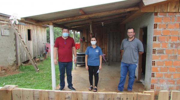 Vistoria do Projeto Habitacional: Prefeito Lucas Acompanhado de Comitiva Da Administração Municipal Realiza Vistoria Nas Obras do Projeto Habitacional UM TELHADO PARA O AMANHÃ, No Loteamento Alberto Pasqueline Vistoria do Projeto Habitacional: Prefeito Lucas Acompanhado de Comitiva Da Administração Municipal Realiza Vistoria Nas Obras do Projeto Habitacional UM TELHADO PARA O AMANHÃ, No Loteamento Alberto Pasqueline