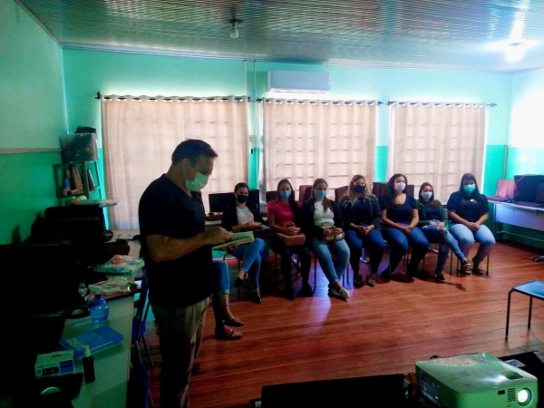 Treinamento: Pela Primeira Vez Monitores Escolares recebem Capacitação em Pinhal Grande Treinamento: Pela Primeira Vez Monitores Escolares recebem Capacitação em Pinhal Grande
