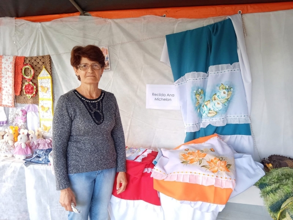Carteira do Artesão: Casa de Cultura e EMATER de Pinhal Grande Juntamente Com a FGTAS Realizam Prova Par Confecção da Carteira do Artesão Carteira do Artesão: Casa de Cultura e EMATER de Pinhal Grande Juntamente Com a FGTAS Realizam Prova Par Confecção da Carteira do Artesão