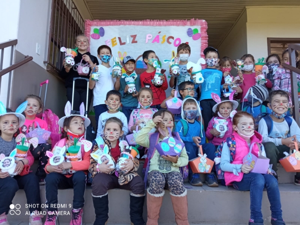 Coelhinho da Páscoa Visita Escolas Municipais De Pinhal Grande E Alunos Participam De Atividades Ligadas A Data Comemorativas Coelhinho da Páscoa Visita Escolas Municipais De Pinhal Grande E Alunos Participam De Atividades Ligadas A Data Comemorativas