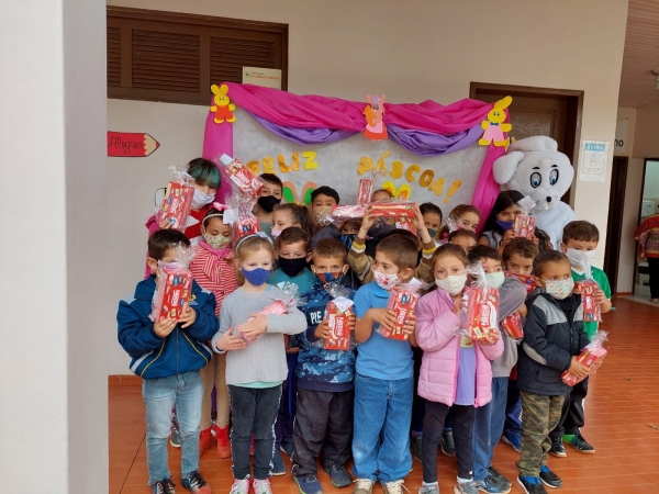 Coelhinho da Páscoa Visita Escolas Municipais De Pinhal Grande E Alunos Participam De Atividades Ligadas A Data Comemorativas Coelhinho da Páscoa Visita Escolas Municipais De Pinhal Grande E Alunos Participam De Atividades Ligadas A Data Comemorativas