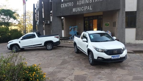 Administração Municipal Adquire Duas caminhonetes Zero Km Com Recursos Próprios Administração Municipal Adquire Duas caminhonetes Zero Km Com Recursos Próprios