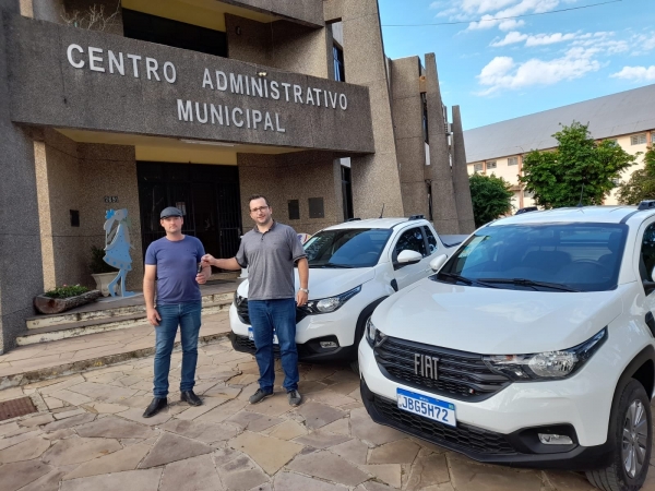 Administração Municipal Adquire Duas caminhonetes Zero Km Com Recursos Próprios Administração Municipal Adquire Duas caminhonetes Zero Km Com Recursos Próprios
