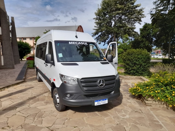 Administração Municipal de Pinhal Grande Adquire Van de 21 Lugares Para Transporte de Pacientes na Área da Saúde Administração Municipal de Pinhal Grande Adquire Van de 21 Lugares Para Transporte de Pacientes na Área da Saúde