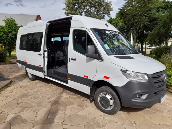 Administração Municipal de Pinhal Grande Adquire Van de 21 Lugares Para Transporte de Pacientes na Área da Saúde Administração Municipal de Pinhal Grande Adquire Van de 21 Lugares Para Transporte de Pacientes na Área da Saúde