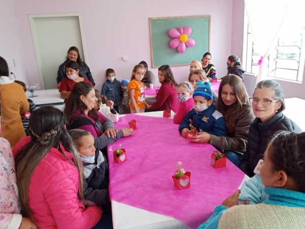 Dia das Mães: Escola São Thomaz de Aquino Comemora o Dia das Mães Com Diversas Atividades Dia das Mães: Escola São Thomaz de Aquino Comemora o Dia das Mães Com Diversas Atividades