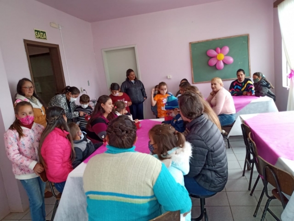 Dia das Mães: Escola São Thomaz de Aquino Comemora o Dia das Mães Com Diversas Atividades Dia das Mães: Escola São Thomaz de Aquino Comemora o Dia das Mães Com Diversas Atividades