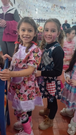 PRIMEIRO SÃO JOÃO: ALUNOS DA ESCOLA INFANTIL CARMELINDA COCCO PARTICIPAM DA PRIMEIRA FESTA JUNINA DE SUAS VIDAS PRIMEIRO SÃO JOÃO: ALUNOS DA ESCOLA INFANTIL CARMELINDA COCCO PARTICIPAM DA PRIMEIRA FESTA JUNINA DE SUAS VIDAS