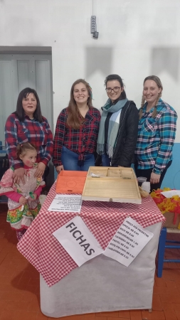 PRIMEIRO SÃO JOÃO: ALUNOS DA ESCOLA INFANTIL CARMELINDA COCCO PARTICIPAM DA PRIMEIRA FESTA JUNINA DE SUAS VIDAS PRIMEIRO SÃO JOÃO: ALUNOS DA ESCOLA INFANTIL CARMELINDA COCCO PARTICIPAM DA PRIMEIRA FESTA JUNINA DE SUAS VIDAS