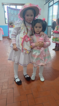 PRIMEIRO SÃO JOÃO: ALUNOS DA ESCOLA INFANTIL CARMELINDA COCCO PARTICIPAM DA PRIMEIRA FESTA JUNINA DE SUAS VIDAS PRIMEIRO SÃO JOÃO: ALUNOS DA ESCOLA INFANTIL CARMELINDA COCCO PARTICIPAM DA PRIMEIRA FESTA JUNINA DE SUAS VIDAS