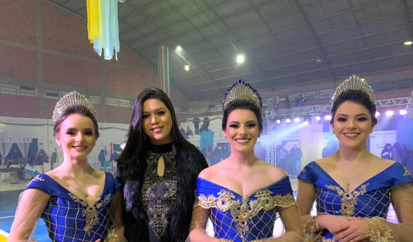 SOBERANAS: COMITIVA DE PINHAL GRANDE PARTICIPA DO EVENTO “NOITE DA CULTURA” NO MUNICÍPIO DE DONA FRANCISCA SOBERANAS: COMITIVA DE PINHAL GRANDE PARTICIPA DO EVENTO “NOITE DA CULTURA” NO MUNICÍPIO DE DONA FRANCISCA