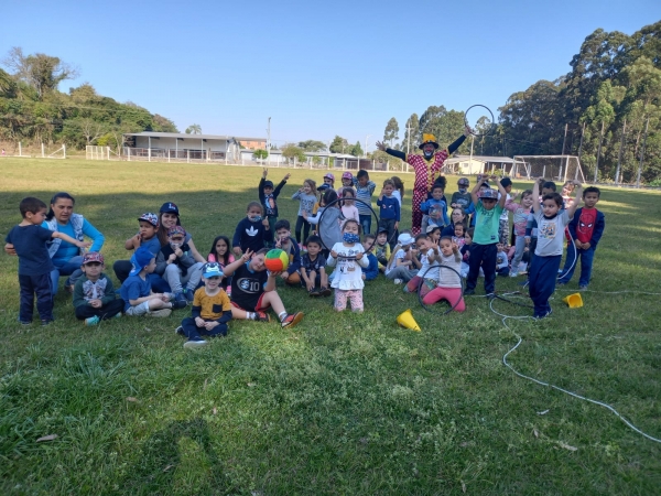 ESCOLA INFANTIL: EMEI CARMELINDA IGNEZ COCCO MARIANI TEM ATIVIDADES ESPECIAIS NO DIA DA EDUCAÇÃO INFANTIL ESCOLA INFANTIL: EMEI CARMELINDA IGNEZ COCCO MARIANI TEM ATIVIDADES ESPECIAIS NO DIA DA EDUCAÇÃO INFANTIL