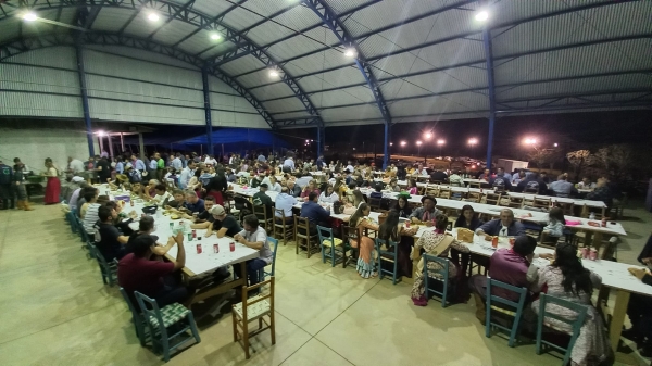 JANTAR-BAILE: PARQUE MUNICIPAL DE EVENTOS RECEBE TRADICIONALISTAS EM NOITE DE FEIJOADA E MÚSICA GAÚCHA JANTAR-BAILE: PARQUE MUNICIPAL DE EVENTOS RECEBE TRADICIONALISTAS EM NOITE DE FEIJOADA E MÚSICA GAÚCHA