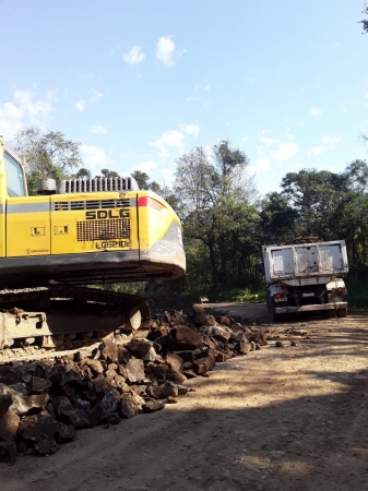 ESTRADAS: SECRETARIA MUNICIPAL DE OBRAS TRABALHA NA ABERTURA E MELHORIA DAS ESTRADAS DO MUNICÍPIO ESTRADAS: SECRETARIA MUNICIPAL DE OBRAS TRABALHA NA ABERTURA E MELHORIA DAS ESTRADAS DO MUNICÍPIO
