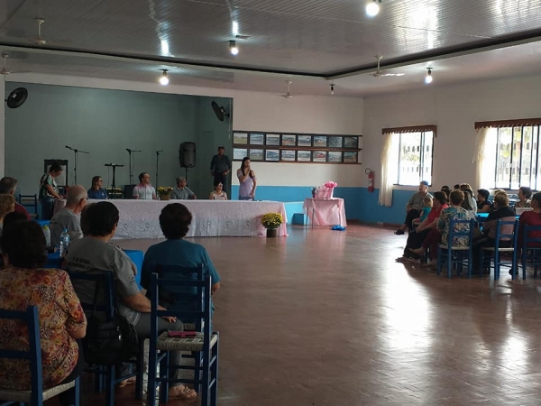 MÊS DO IDOSO: SECRETARIA DE ASSISTÊNCIA SOCIAL PROMOVE CONFRATERNIZAÇÃO DOS GRUPOS DE TERCEIRA IDADE DO MUNICÍPIO MÊS DO IDOSO: SECRETARIA DE ASSISTÊNCIA SOCIAL PROMOVE CONFRATERNIZAÇÃO DOS GRUPOS DE TERCEIRA IDADE DO MUNICÍPIO