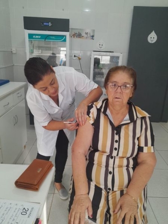 CONCLUÍDA APLICAÇÃO DO PRIMEIRO LOTE DE VACINAS BIVALENTE CONTRA O CORONAVÍRUS RECEBIDAS PELO MUNICÍPIO - NOVA REMESSA DEVE CHEGAR AINDA NESSA SEMANA CONCLUÍDA APLICAÇÃO DO PRIMEIRO LOTE DE VACINAS BIVALENTE CONTRA O CORONAVÍRUS RECEBIDAS PELO MUNICÍPIO - NOVA REMESSA DEVE CHEGAR AINDA NESSA SEMANA