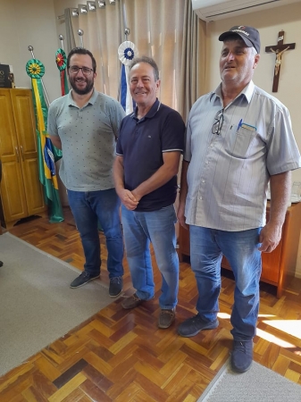 PREFEITO DO MUNICÍPIO DE SÃO FRANCISCO DE ASSIS, VISITA O PRIMEIRO MANDATÁRIO DE PINHAL GRANDE PREFEITO DO MUNICÍPIO DE SÃO FRANCISCO DE ASSIS, VISITA O PRIMEIRO MANDATÁRIO DE PINHAL GRANDE