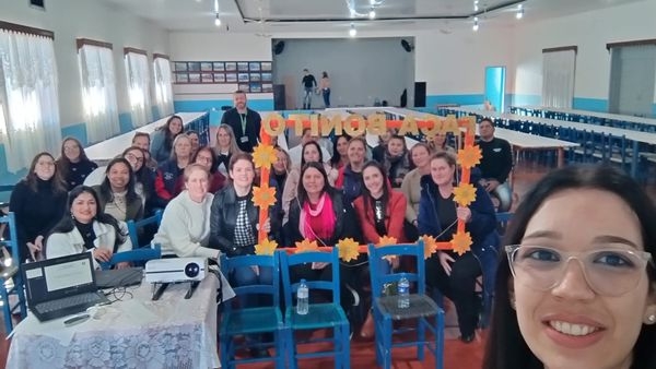 SECRETARIA MUNICIPAL DE SAÚDE DE PINHAL GRANDE REUNE REDE DE APOIO EM ATIVIDADE ALUSIVA AO DIA NACIONAL DE ENFRENTAMENTO AO ABUSO E EXPLORAÇÃO SEXUAL DE CRIANÇAS E ADOLESCENTES SECRETARIA MUNICIPAL DE SAÚDE DE PINHAL GRANDE REUNE REDE DE APOIO EM ATIVIDADE ALUSIVA AO DIA NACIONAL DE ENFRENTAMENTO AO ABUSO E EXPLORAÇÃO SEXUAL DE CRIANÇAS E ADOLESCENTES