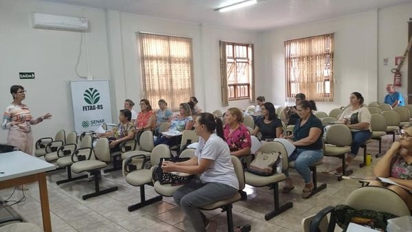 CURSO DE HABILIDADES CULINÁRIAS BÁSICAS E ATENDIMENTO EM RESTAURANTES ATRAVÉS DO PROGRAMA PROGREDIR É FINALIZADO EM PINHAL GRANDE CURSO DE HABILIDADES CULINÁRIAS BÁSICAS E ATENDIMENTO EM RESTAURANTES ATRAVÉS DO PROGRAMA PROGREDIR É FINALIZADO EM PINHAL GRANDE