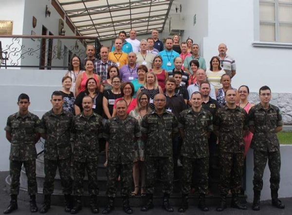 ALISTAMENTO MILITAR SÓ PELA INTERNET ALISTAMENTO MILITAR SÓ PELA INTERNET
