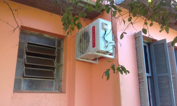 INSTALAÇÃO DE AR CONDICIONADO EM SALAS DE AULA INSTALAÇÃO DE AR CONDICIONADO EM SALAS DE AULA