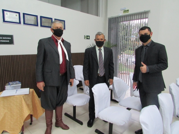 Sessão Solene Com Condecoração de Cidadão Honorário ao Escritor Dr. Firmino Chagas Da Costa e Certificação de Reconhecimento aos Profissionais da Saúde