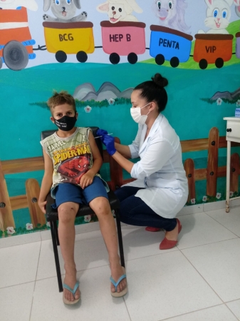 Pinhal Grande Inicia a Vacinação de Crianças