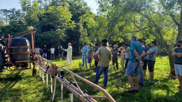 Treinamento: EMATER/ASCAR Realiza Curso de Aplicação de Agrotóxicos para Produtores Rurais de Pinhal Grande